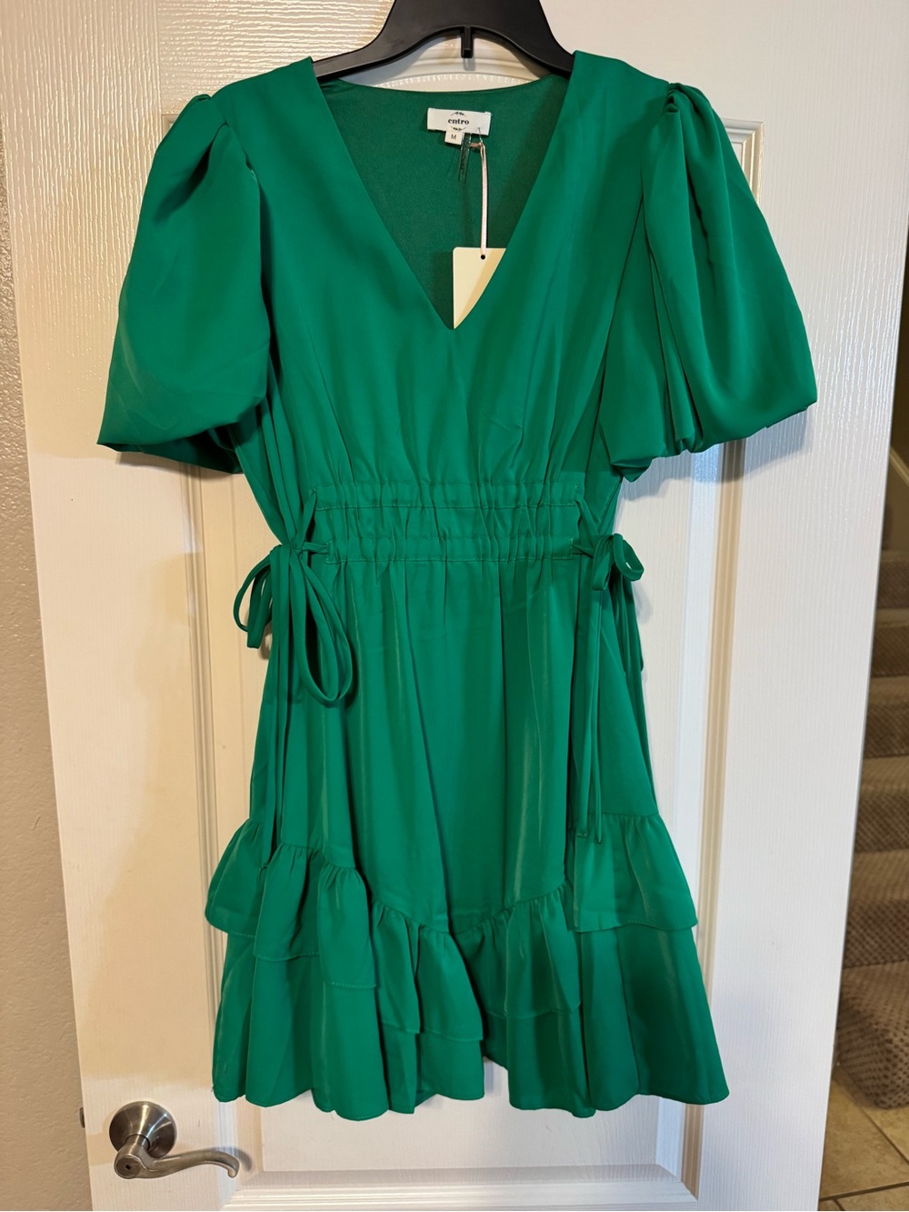 Everlane Emerald Green V-Neck Tiered Puff Sleeve Dress